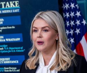 La portavoz de la Casa Blanca, Karoline Leavitt, afirmó que Trump ordenó la producción de forma rápida y agresiva de armas.