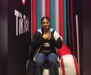 Cesia interpretará un tema de José Luis Perales y Celia Cruz en su concierto final.