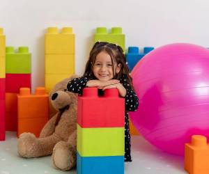 Criar no es controlar el resultado, es acompañar el proceso con propósito, sabiendo que ese acompañamiento seguirá presente en la vida del hijo mucho después de que los padres ya no estén.
