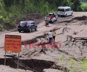 La carretera a occidente reporta severos daños, los que fueron ocasionados por las intensas lluvias en la zona.