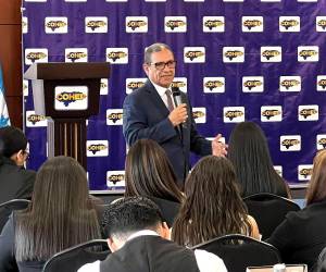 Armando Urtecho cuestionó al gobierno de Xiomara Castro y sus relaciones con países enemigos de EE UU.