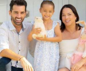 Toni aseguró que desde que su hija nació durmió con ellos en la cama.