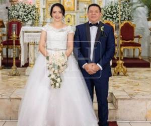 Lo que inició como un viaje de fe terminó en una gran tragedia para la familia Deras y otras víctimas, quienes perdieron la vida luego de una colisión entre un bus y una rastra que transportaba cianuro en la carretera CA‑4 a la altura de Quimistán, Santa Bárbara.