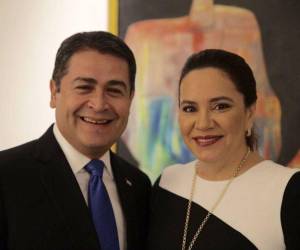 Cada día que podíamos le pedíamos a Dios que hiciera el milagro de poder estar juntos. Pero ya está hecho, él está en libertad y ya pronto podremos abrazarlo, dijo la esposa del exmandatario.