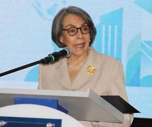 Por unanimidad, Honduras fue recibida como sede de la próxima Cumbre Iberoamericana después de la de Madrid en el 2026, informó la canciller Agüero.