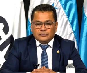 El consejero suplente Carlos Enrique Cardona sustituyó al Marlon Ochoa en la sesión del pleno en la que se firmó la declaratoria oficial.