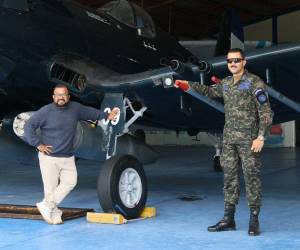 Juan Carlos Ortiz y Fernando Cerna, piloto activo de la Fuerza Aérea Hondureña, interpretan a dos de los personajes principales de la película: Matías Hernández y Fernando Soto Henríquez, respectivamente.
