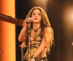 El reconocimiento llega tras meses de éxitos consecutivos y una agenda de conciertos que ha marcado un hito en la música en español. La más reciente distinción otorgada por Billboard reafirma la posición de Shakira en la cima del panorama artístico global, un lugar alcanzado tras décadas de consolidación internacional y una entrega constante a los escenarios.