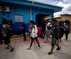 Un aproximado de 500 migrantes ingresan al país cada día, aseguró el Comisionado Nacional de los Derechos Humanos (Conadeh).