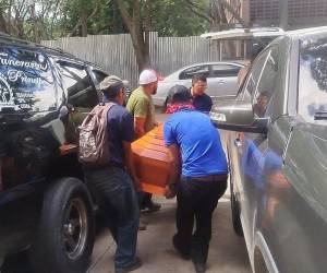 Los restos mortales del septuagenario fueron entregados este martes a sus familiares en la morgue de Tegucigalpa.