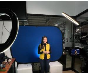 Una de las periodistas de EL HERALDO durante la grabación de un video informativo.