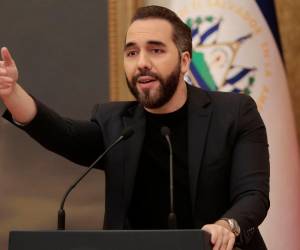 El presidente Bukele advierte acciones contra Haití si no liberan a militares salvadoreños.