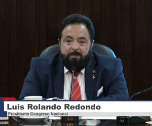 Luis Redondo instaló la comisión permanente en medio del rechazo de la oposición.