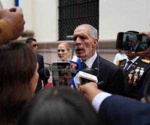 Arcadia señaló que la investidura presidencial representa un acto de responsabilidad histórica, al considerar que no se trata de un simple protocolo.