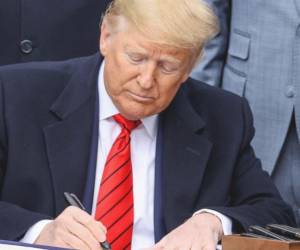 El presidente Trump aseguró que firmó un acuerdo de entendimiento con Irán que pone fin al conflicto.