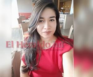 A su corta edad la hondureña ha logrado sobresalir con excelencia académica en su vida educativa y ha sabido sortear los retos de liderar equipos multidisclipinarios en su faceta laboral.