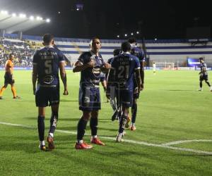 Imágenes del desarrollo del partido.