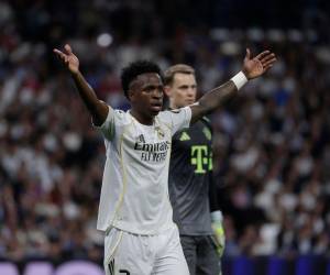 Vinicius recibió silbidos del público en el Santiago Bernabéu.