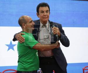 Godofredo Fajardo oficializó su apoyo a Salvador Nasralla durante un acto político en la capital.