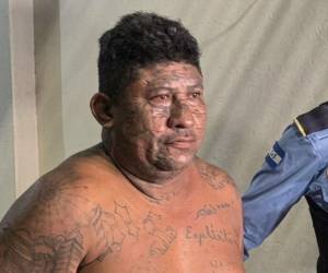 Con drogas valoradas en más de 750 mil lempiras y un arma fue capturado alias El Matata, presunto cabecilla de la MS-13 que operaba en el Valle de Sula. Así fue su captura: