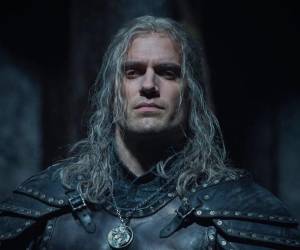 El actor británico Henry Cavill continuará interpretando a Geralt de Rivia hasta la tercera entrega de la serie