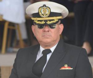 El capitán de navío Ricardo de Jesús Dubón Cabrera sería separado de la Fuerza Naval por diferencias con jefes de unidades dentro de la institución militar.