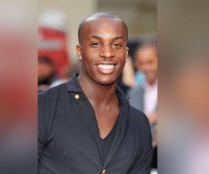 Muere apuñalado en Londres el compositor Talay Riley.