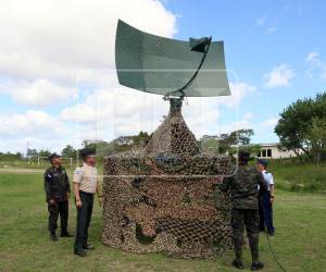 Los ingenieros de la Universidad de Defensa aseguran que este primer prototipo de radar será la base para nuevos proyectos de rastreo que permitirán a las Fuerzas Armadas mantener una estricta protección del espacio aéreo.