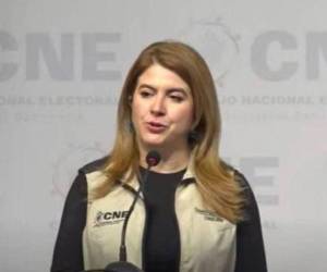 Cosette López, presidenta del CNE, aseguró que el Ministerio Público actúa con fines políticos y fuera del marco legal tras ser investigada por presunta conspiración.