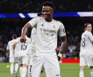 Imágenes del desarrollo del partido.