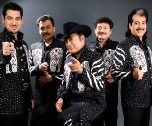 Los Tigres del Norte señala que, para cantar este tipo de canciones, hay que hacerlo pensando en no meterte en ningún problema.