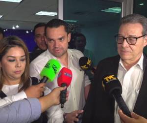 La reunión entre liberales y nacionalistas se efectuó en las instalaciones del Cohep.