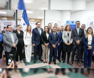 Durante el acto inaugural, las autoridades del Congreso Nacional expusieron que la iniciativa forma parte de un plan integral de modernización institucional.