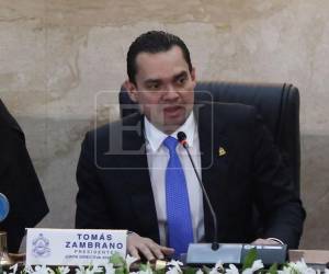 El juicio político estaría dirigido contra aquellos funcionarios que, a criterio de los proponentes, se entrometieron en el proceso electoral anterior.