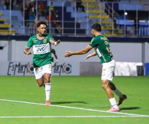 Imágenes del desarrollo del partido.