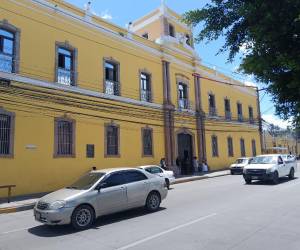En los últimos cinco meses, el hospital San Felipe lleva realizadas unas 3,600 cirugías, la mayoría a pacientes con problemas en sus ojos.