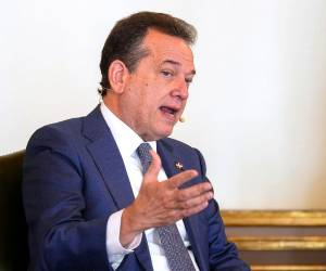 El canciller dominicano, Víctor 'Ito' Bisonó, informó la decisión de cerrar la embajada.
