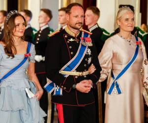 Los ahora reyes de Noruega, Haakon y Mette-Marit. junto a su hija, la princesa Ingrid Alexandra, en una fotografía de archivo.