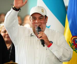 El alcalde advirtió que no desistirá de su demanda. “No vamos a parar de luchar hasta que se haga justicia, no vamos a dejar de luchar hasta que se cuenten los votos”, reiteró.