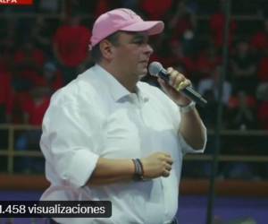Jorge Aldana fue parte de los políticos que disertó en la asamblea general de Libre.