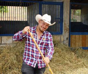 A cadena de oración en el país convocan los familiares del reconocido tiktoker Hernán Martínez, quien sufrió un aparatoso accidente vial en el anillo periférico de Tegucigalpa, dejándolo grave. ¿Qué se sabe de su actual estado de salud? A continuación los detalles.
