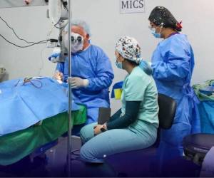 Desde este lunes hasta el próximo domingo, más de 200 pacientes con cataratas serán intervenidos quirúrgicamente en el hospital San Felipe por médicos israelís y hondureños.