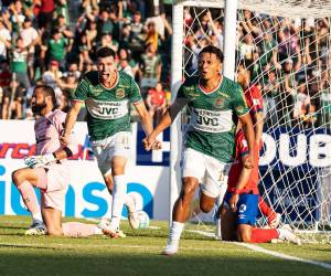 Imágenes del desarrollo del partido.