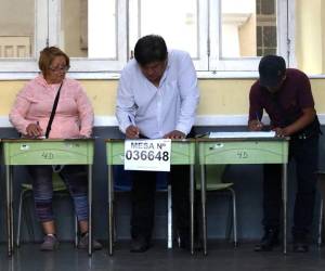 Más de 130 alcaldes burlan la ley en Perú, y el excandidato presidencial López Aliaga, se posiciona como favorito para volver a ser alcalde de La Lima.