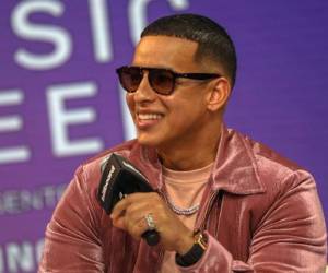 El cantante puertorriqueño Daddy Yankee solicita desestimar la petición de su exesposa por desacato civil.