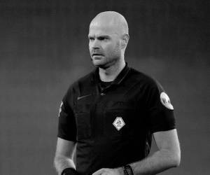 Robert Dieperink, árbitro que iba a pitar en la Copa del Mundo, falleció de manera misteriosa. Él iba a estar en el Mundial y la FIFA lo dio de baja por una increíble razón.