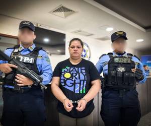 Cindy Lisbeth Elvir Romero fue detenida por agentes de la Dirección Policial de Investigaciones (DPI), en la colonia Kennedy.