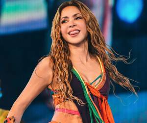 Para la clausura del Mundial de Fútbol, la FIFA ha convocado a varios artistas, entre ellos Shakira.