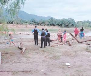 El cuerpo fue hallado entre los desechos del embalse.