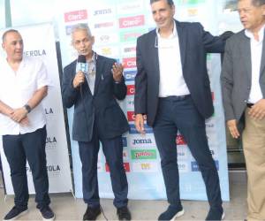 Reinaldo Rueda arribó a Honduras por medio del Aeropuerto Palmerola de Comayagua, desde donde se trasladará hasta Tegucigalpa, capital de Honduras.